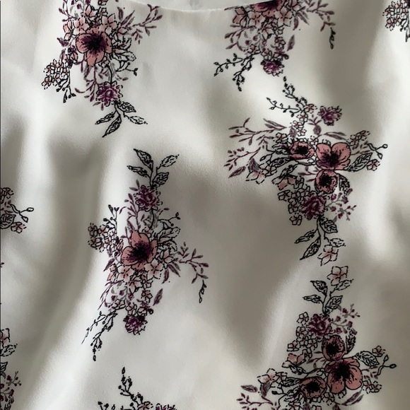 Floral patterned blouse - Picture 5 of 5